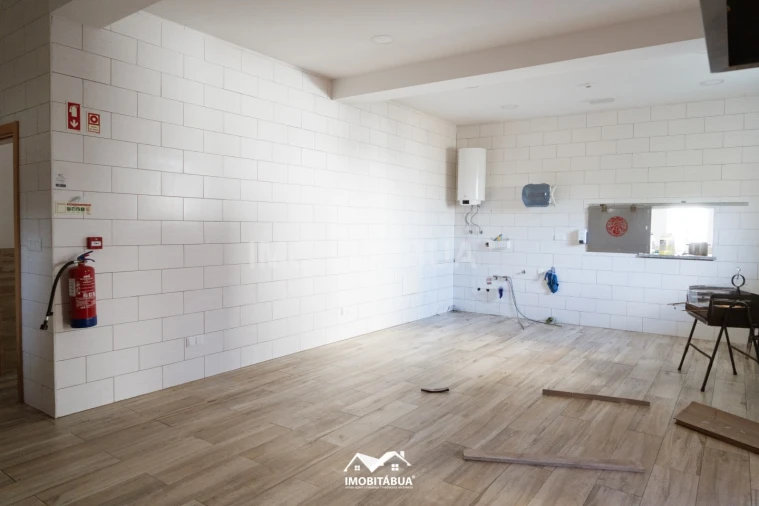 Moradia T5 para Venda em Tabua Foto 44