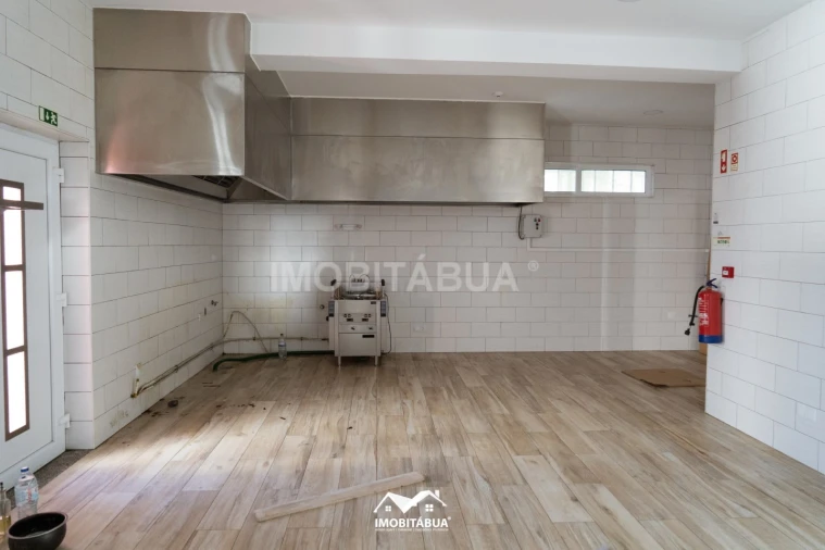 Moradia T5 para Venda em Tabua Foto 45