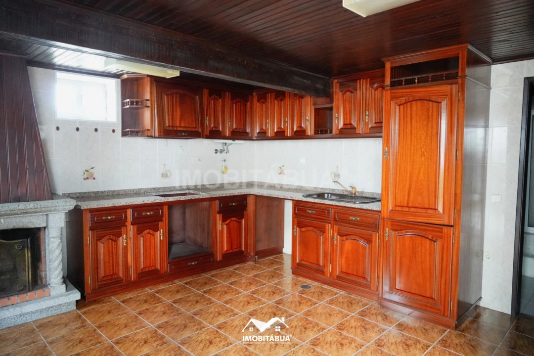 Moradia T2 para Venda em São João de Areias Foto 2