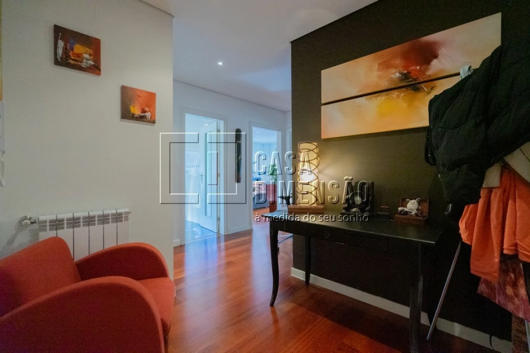 Apartamento T2 para Venda em Carnaxide e Queijas Foto 2