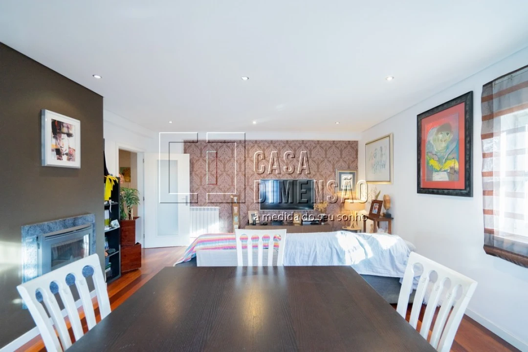 Apartamento T2 para Venda em Carnaxide e Queijas Foto 23