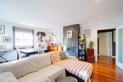 Apartamento T2 para Venda em Carnaxide e Queijas