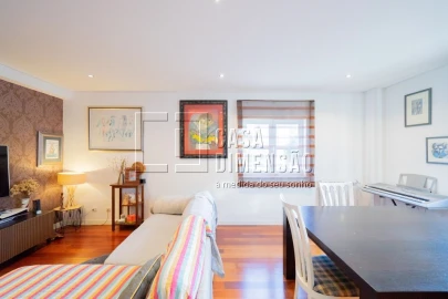 Apartamento T2 para Venda em Carnaxide e Queijas