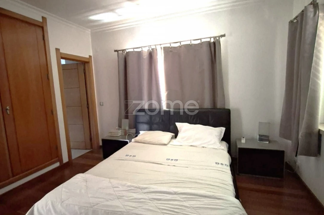 Moradia T4 para Venda em Santa Iria de Azoia, São João da Talha e Bobadela Foto 12