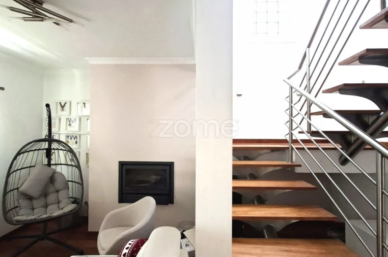 Moradia T4 para Venda em Santa Iria de Azoia, São João da Talha e Bobadela Foto 8