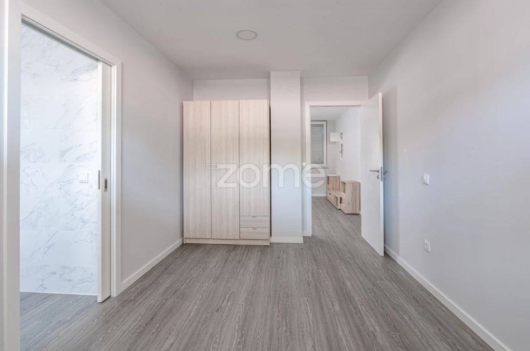 Apartamento T1 para Venda em Vila Praia de Ancora Foto 3
