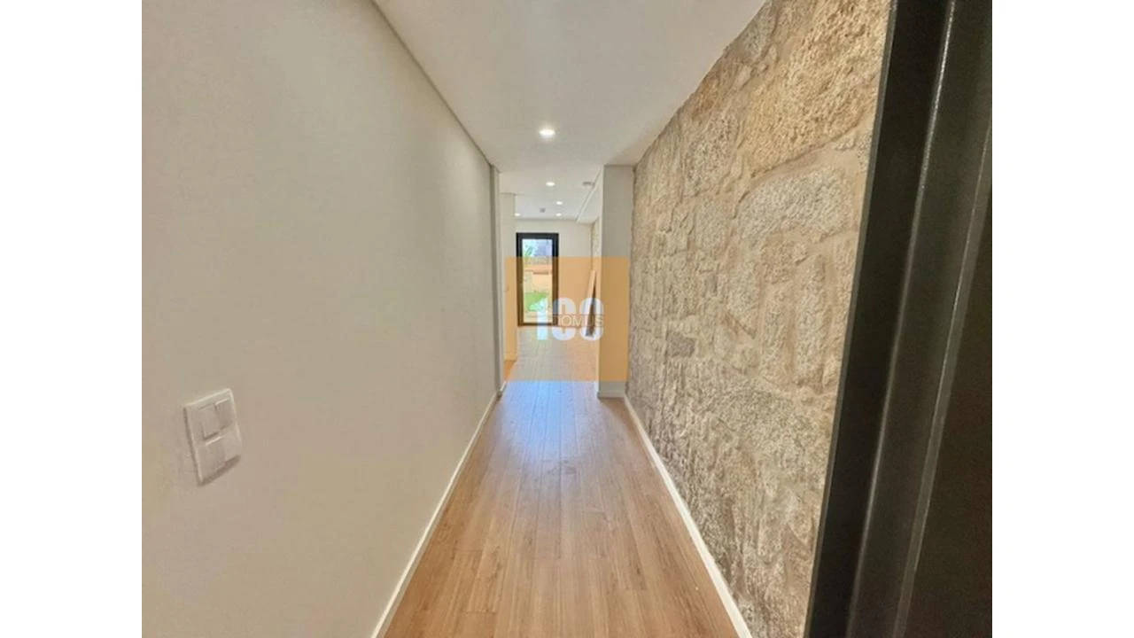 Apartamento T1 para Venda em Bonfim Foto 18
