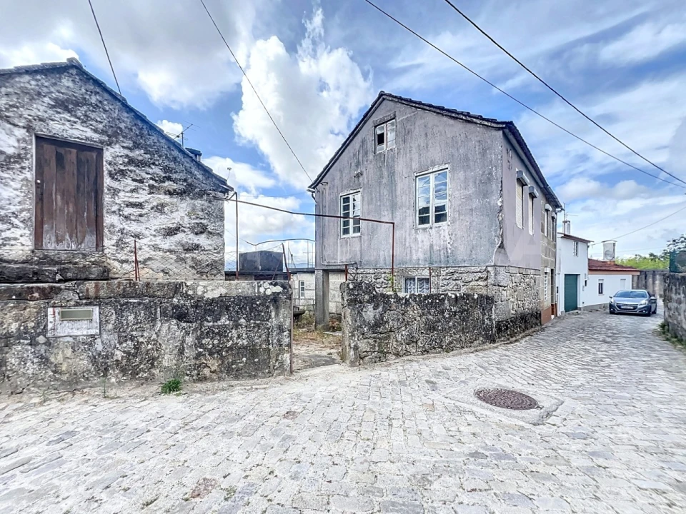 Moradia T3 para Venda em Lanhelas Foto 4