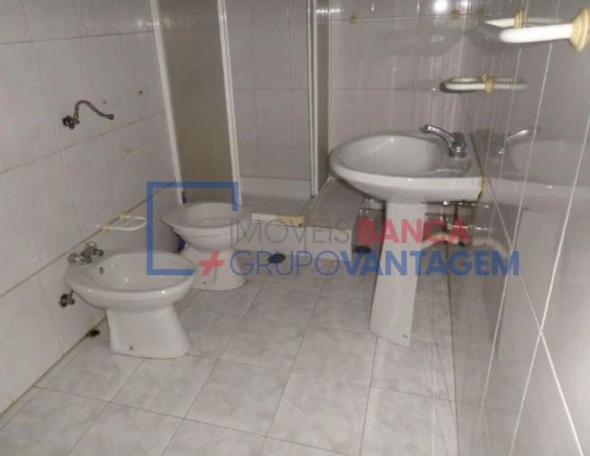 Moradia T2 para Venda em Sanfins do Douro Foto 4