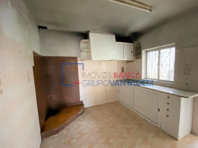 Moradia T2 para Venda em Sanfins do Douro Foto 9