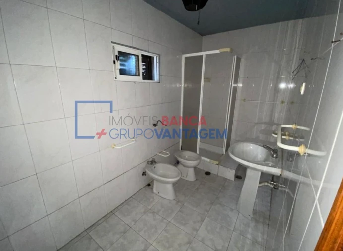 Moradia T2 para Venda em Sanfins do Douro Foto 16