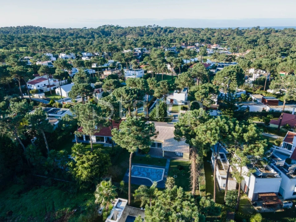 Moradia T4 para Venda em Charneca de Caparica e Sobreda Foto 30