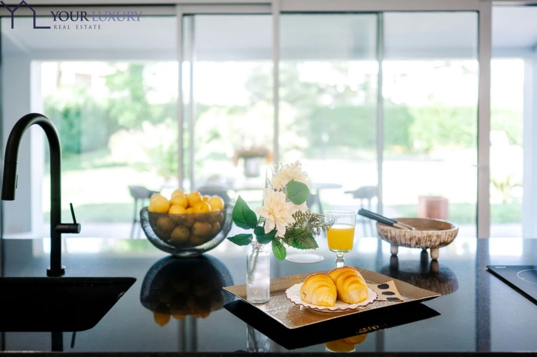 Moradia T5 para Venda em Charneca de Caparica e Sobreda Foto 7