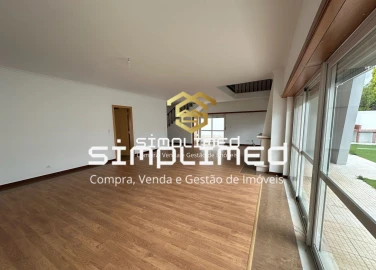 Moradia T4 para Venda em Sesimbra (Castelo)