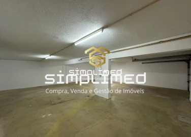 Moradia T4 para Venda em Sesimbra (Castelo)
