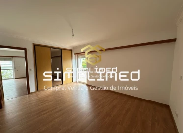 Moradia T4 para Venda em Sesimbra (Castelo)