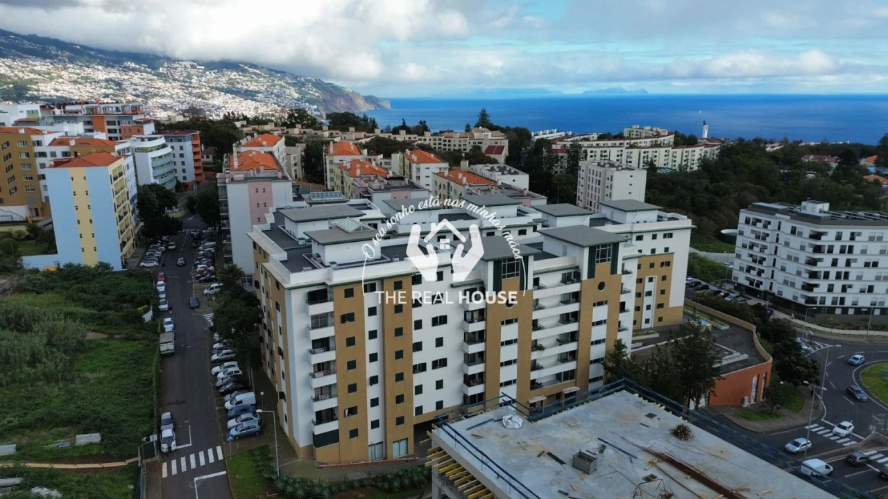 Apartamento T1 para Venda em São Martinho Foto 13