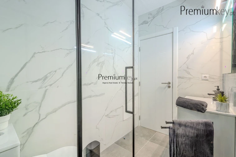 Apartamento T1 para Venda em Albufeira e Olhos de Água Foto 28