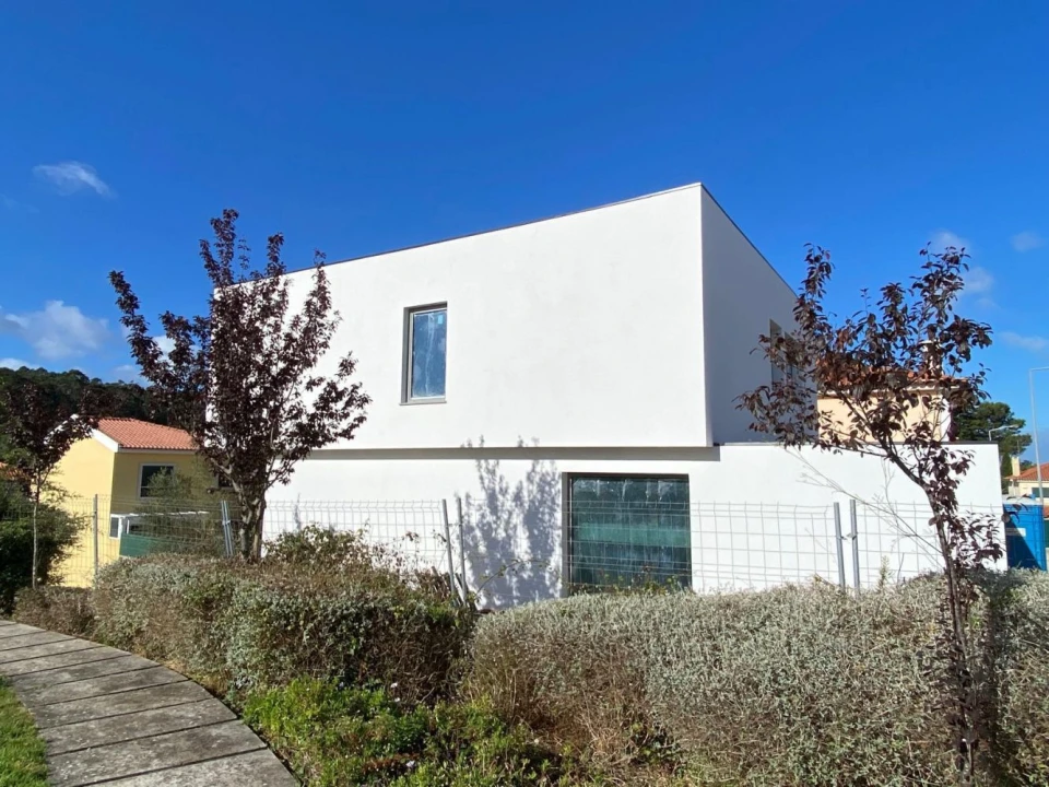 Moradia T3 para Venda em Alcabideche Foto 4