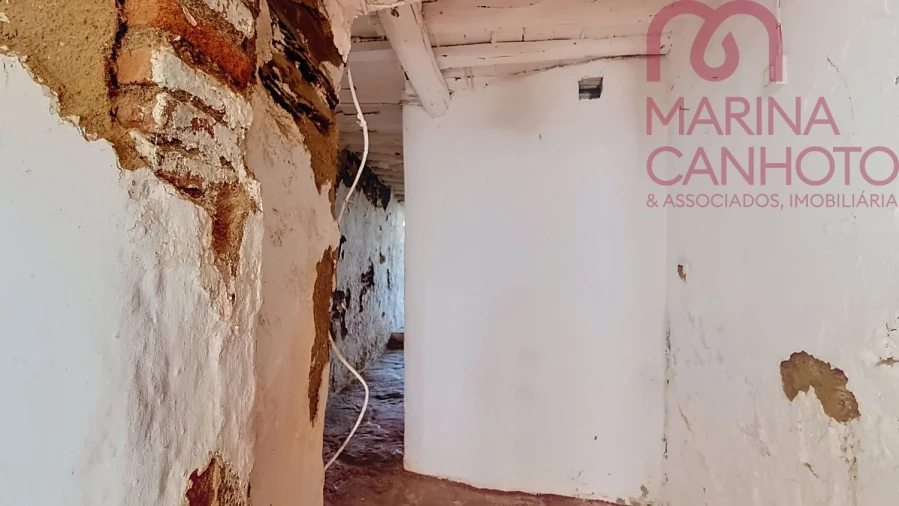 Moradia T2 para Venda em Veiros Foto 6