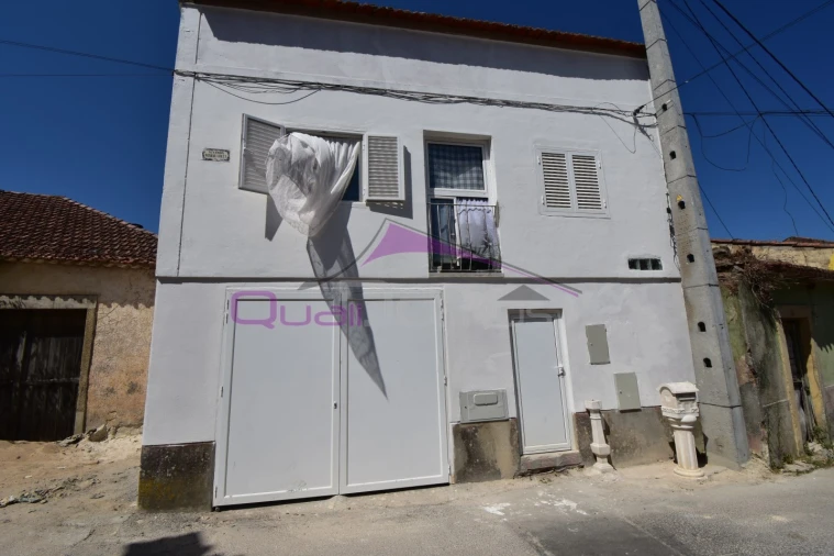 Moradia T2 para Venda em Madalena e Beselga