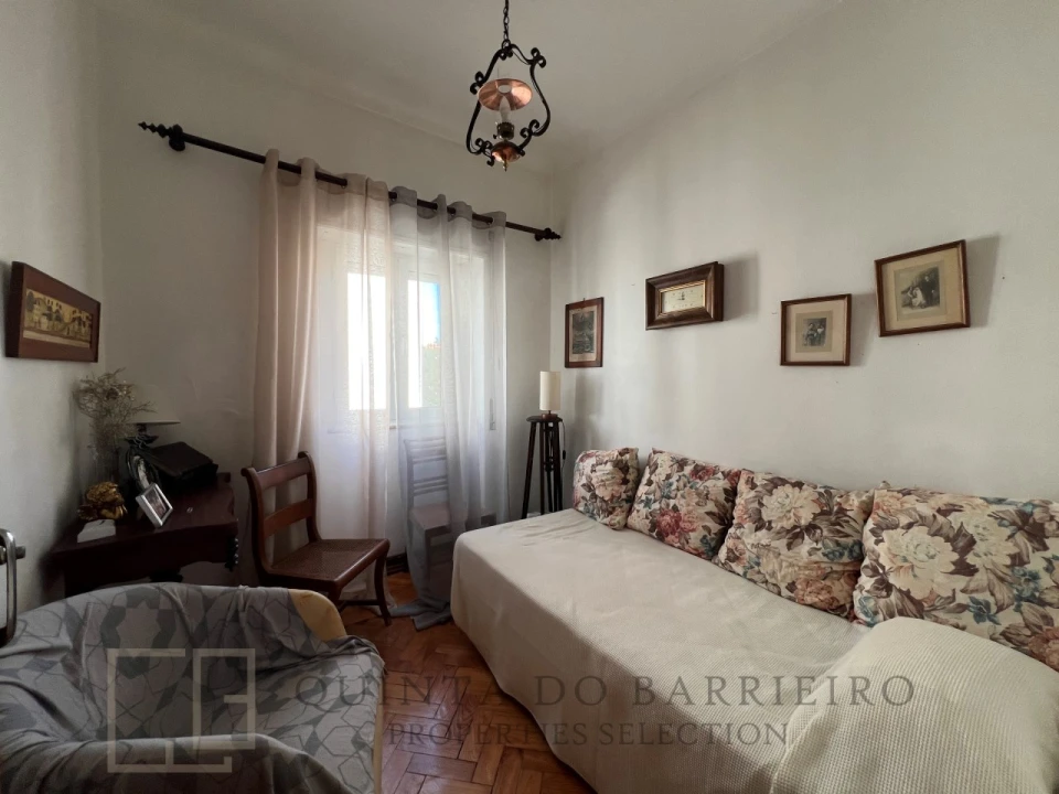 Moradia T9 para Venda em Sé e São Lourenço Foto 10