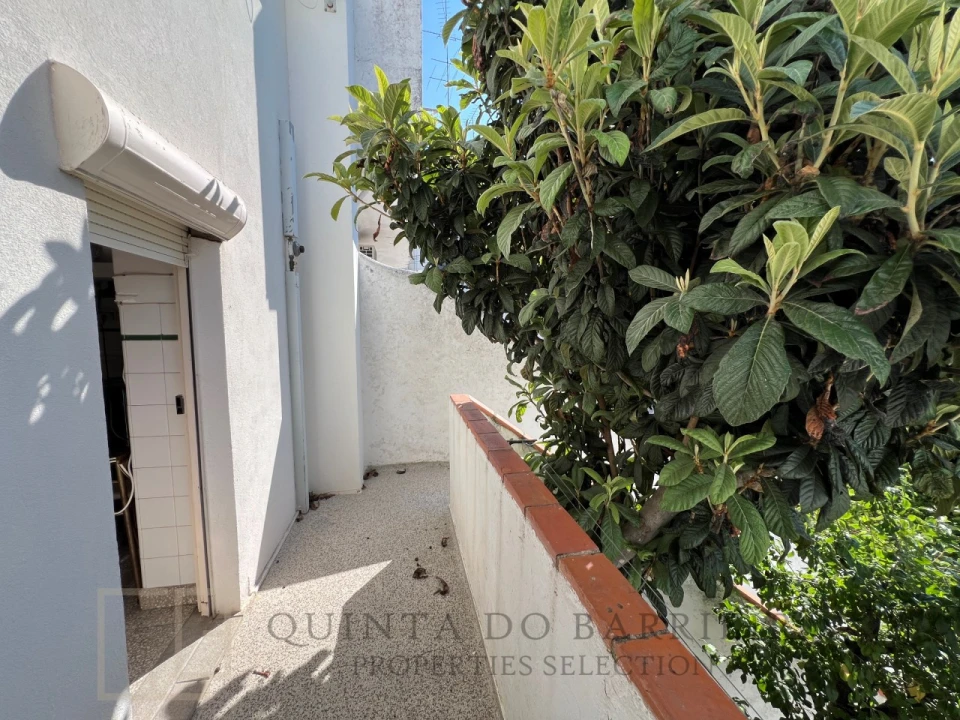 Moradia T9 para Venda em Sé e São Lourenço Foto 21