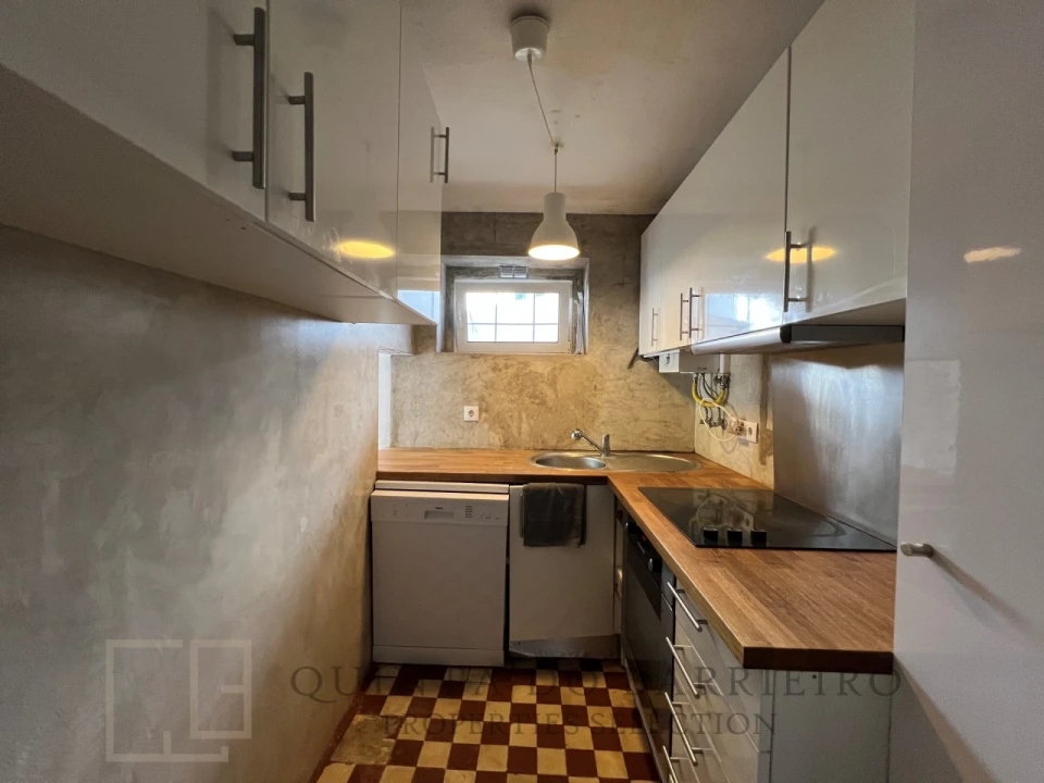 Moradia T9 para Venda em Sé e São Lourenço Foto 45