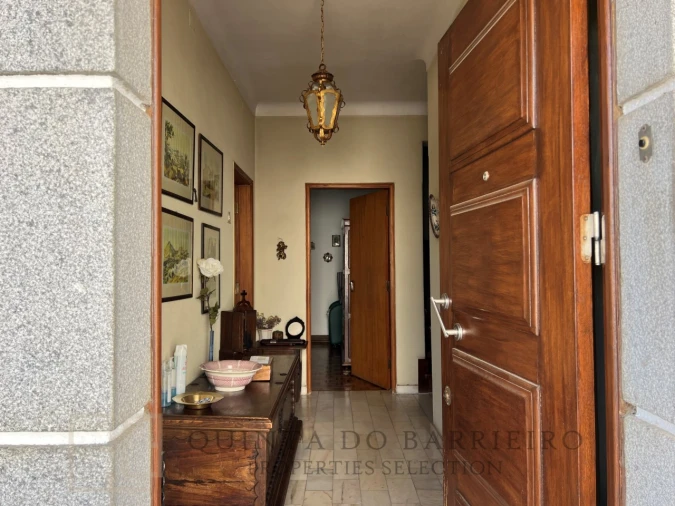 Moradia T9 para Venda em Sé e São Lourenço Foto 2