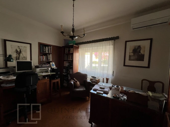 Moradia T9 para Venda em Sé e São Lourenço Foto 5