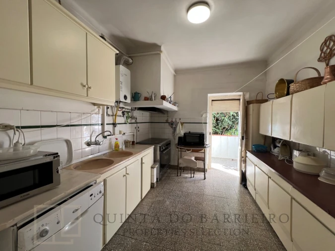 Moradia T9 para Venda em Sé e São Lourenço Foto 19