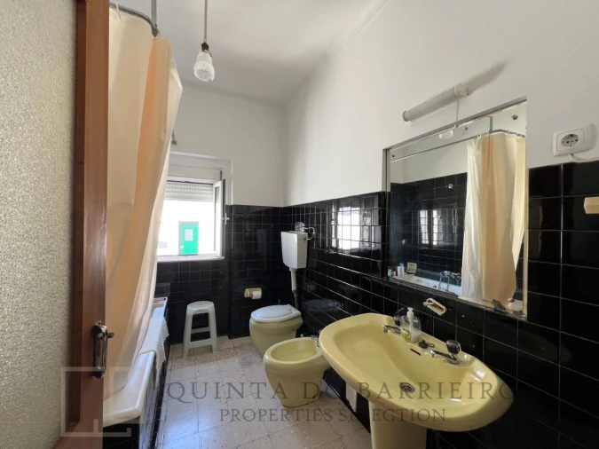 Moradia T9 para Venda em Sé e São Lourenço Foto 29