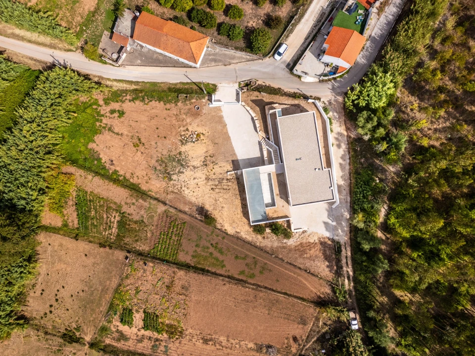 Moradia T3 para Venda em Alvorninha Foto 6