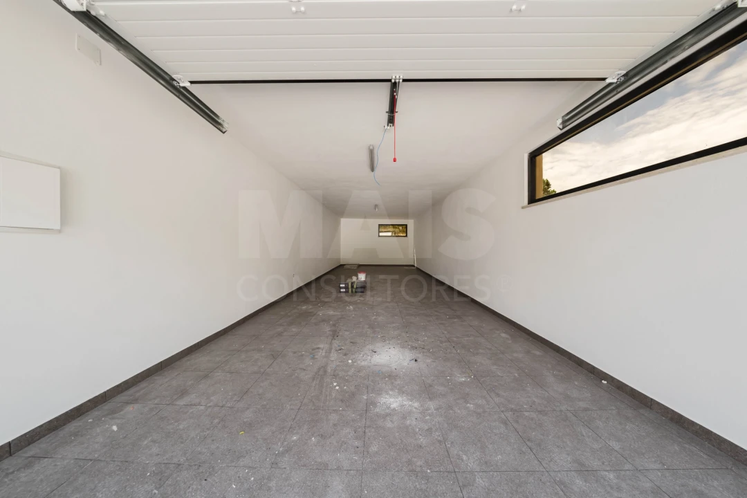 Moradia T3 para Venda em Alvorninha Foto 9