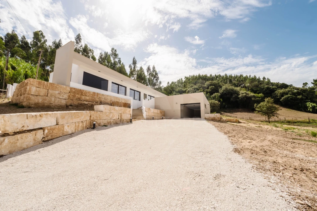 Moradia T3 para Venda em Alvorninha Foto 7