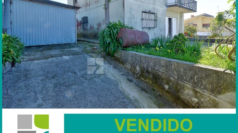 Moradia T4 para Venda em Paços de Brandão