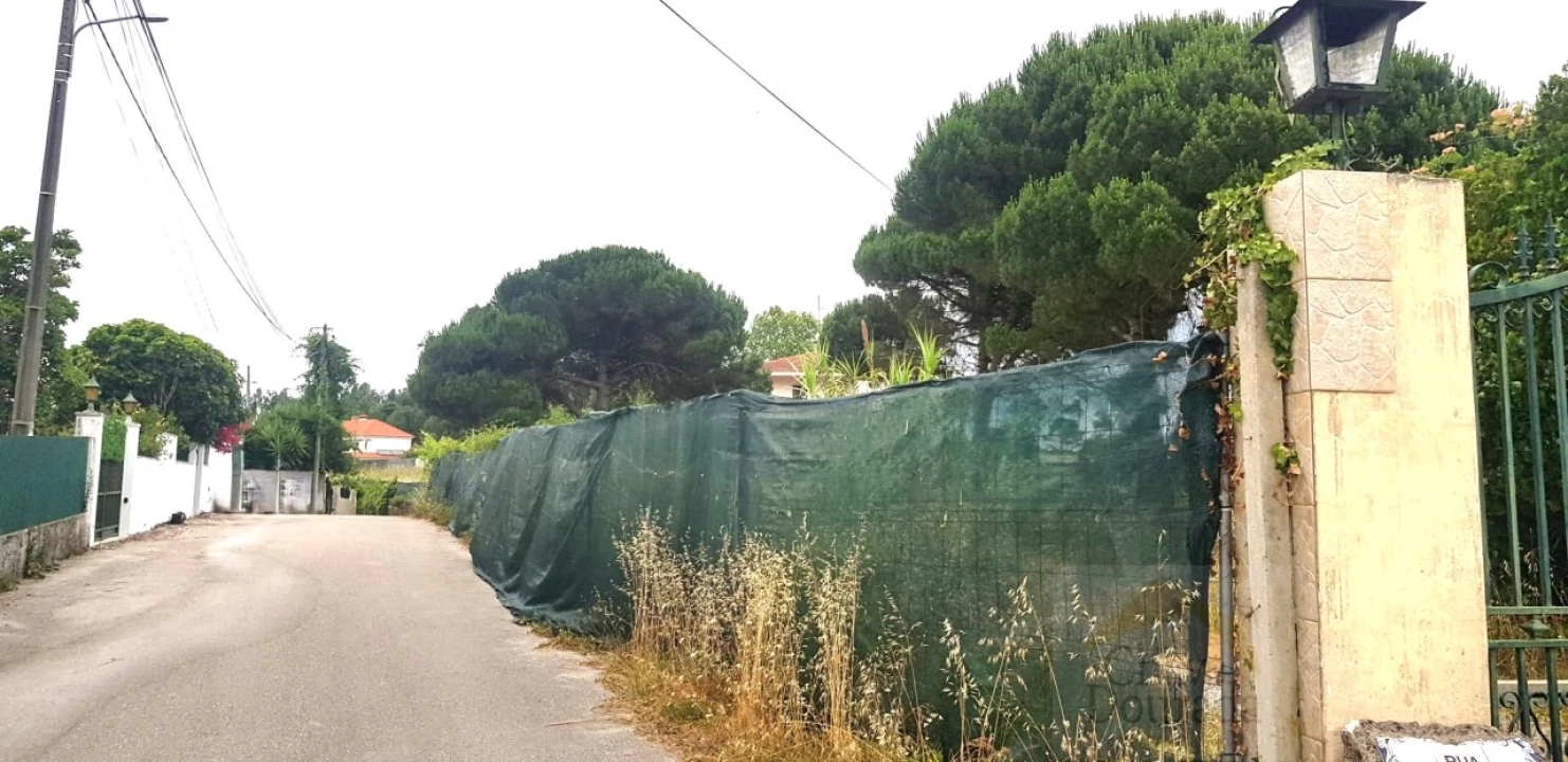 Moradia T4 para Venda em Santa Clara e Castelo Viegas Foto 21