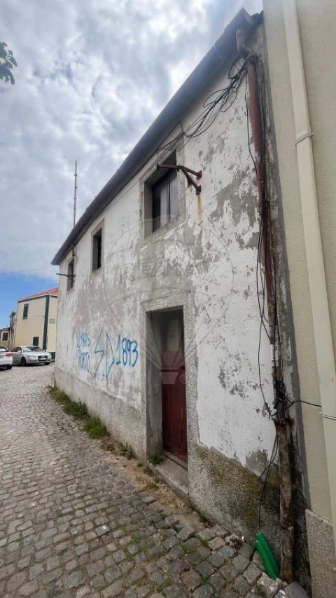 Moradia T2 para Venda em Aldoar, Foz do Douro e Nevogilde