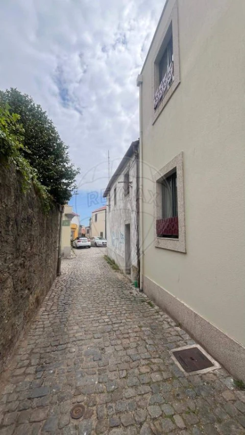 Moradia T2 para Venda em Aldoar, Foz do Douro e Nevogilde