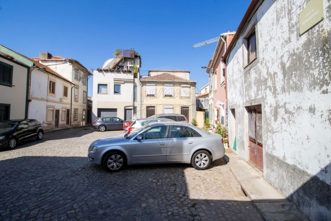 Moradia T2 para Venda em Aldoar, Foz do Douro e Nevogilde Foto 6