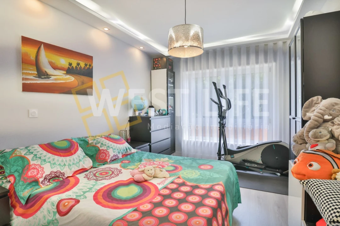 Apartamento T3 para Venda em Algueirão-Mem Martins Foto 16
