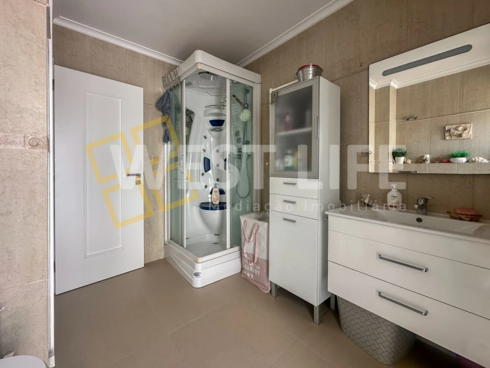 Apartamento T3 para Venda em Algueirão-Mem Martins Foto 18
