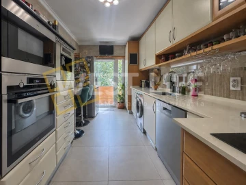 Apartamento T3 para Venda em Algueirão-Mem Martins