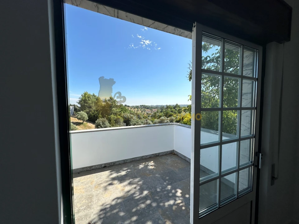 Moradia T4 para Venda em Madalena e Beselga Foto 5