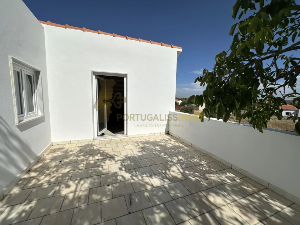 Moradia T4 para Venda em Madalena e Beselga Foto 35