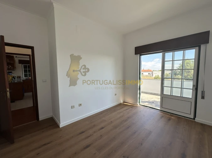 Moradia T4 para Venda em Madalena e Beselga Foto 3