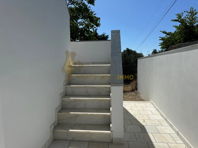 Moradia T4 para Venda em Madalena e Beselga Foto 27