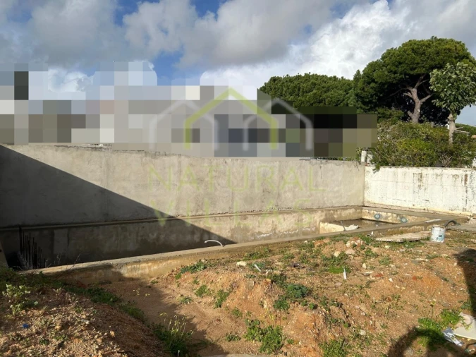 Moradia T4 para Venda em Montenegro Foto 4