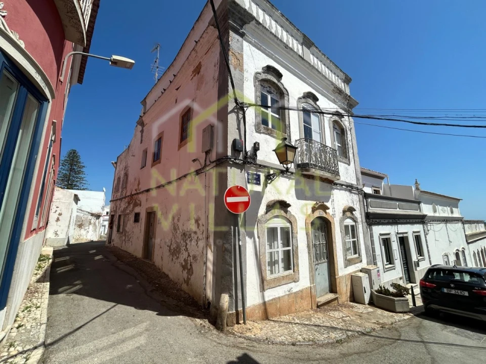 Prédio para Venda em Conceição e Estoi Foto 1