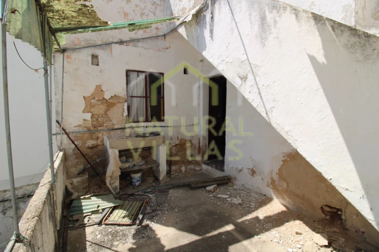 Prédio para Venda em Conceição e Estoi Foto 18